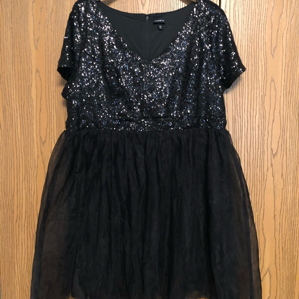 Torrid sequined tulle knee length cocktail dress